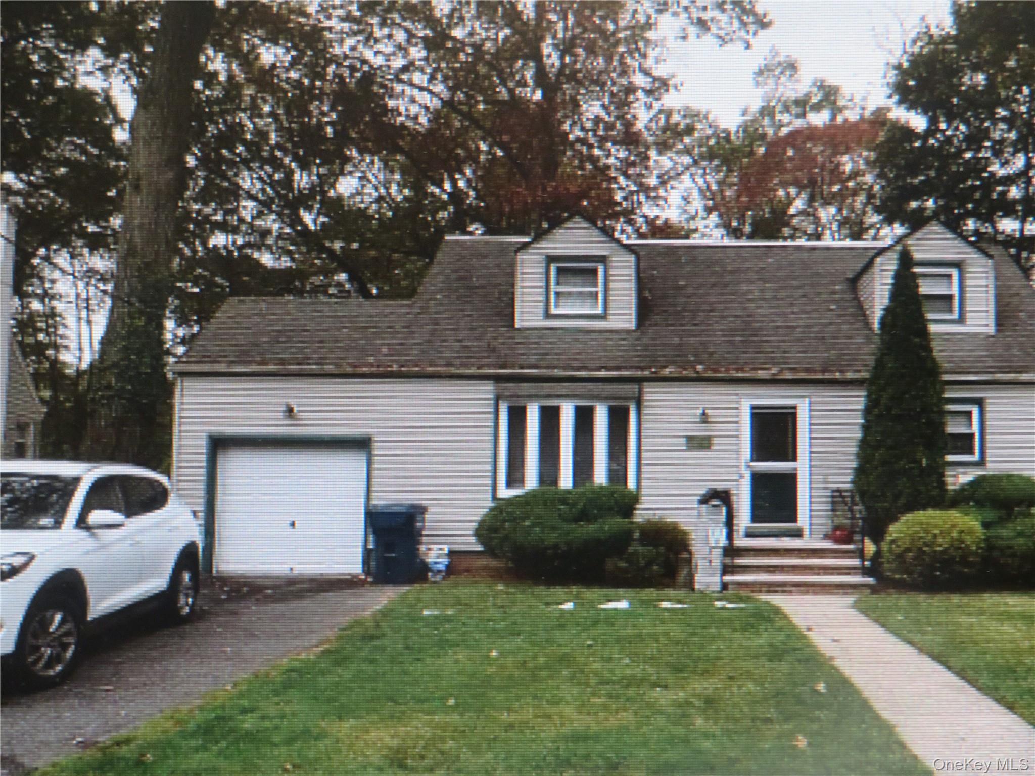 133 Byrne St, Hackensack, NJ 07601