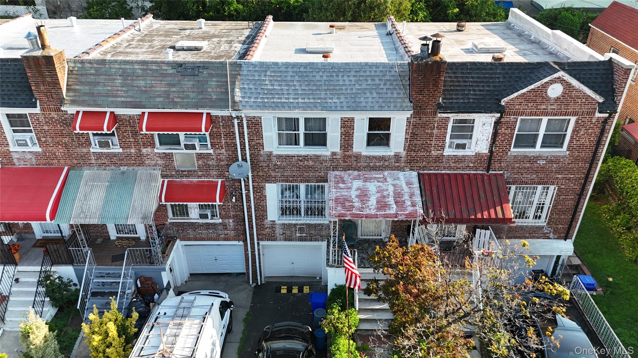 935 Magenta St, Bronx, NY 10469