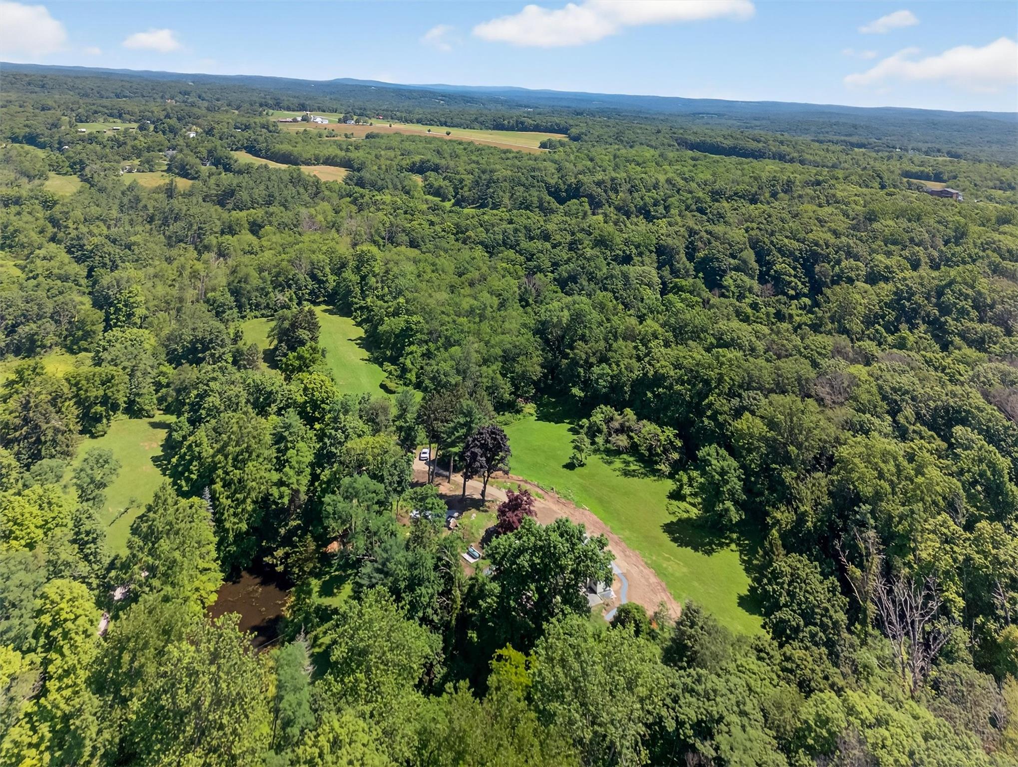 Single Family Residence in Hyde Park NY 104 S Quaker Lane 23.jpg