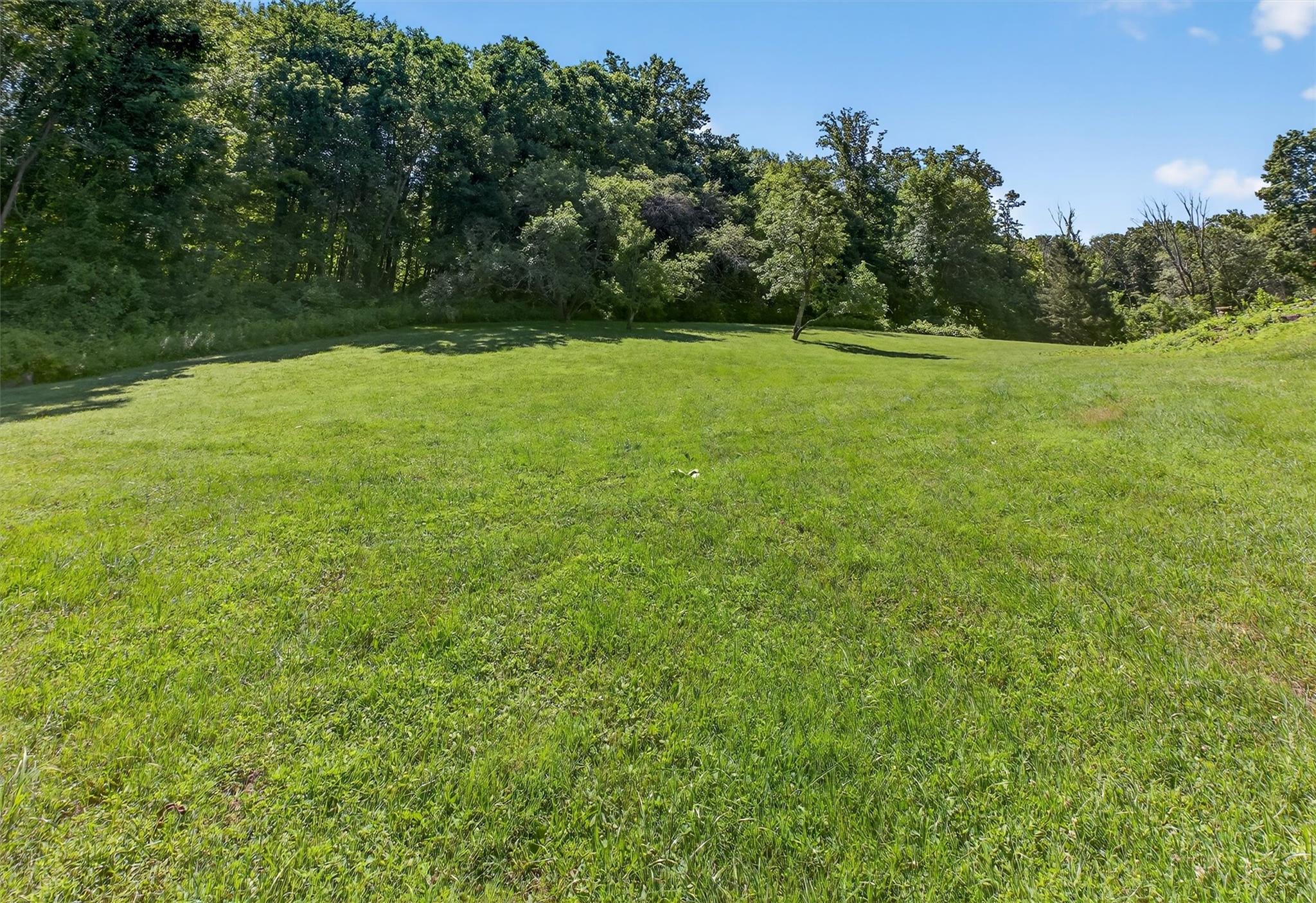 Single Family Residence in Hyde Park NY 104 S Quaker Lane 27.jpg