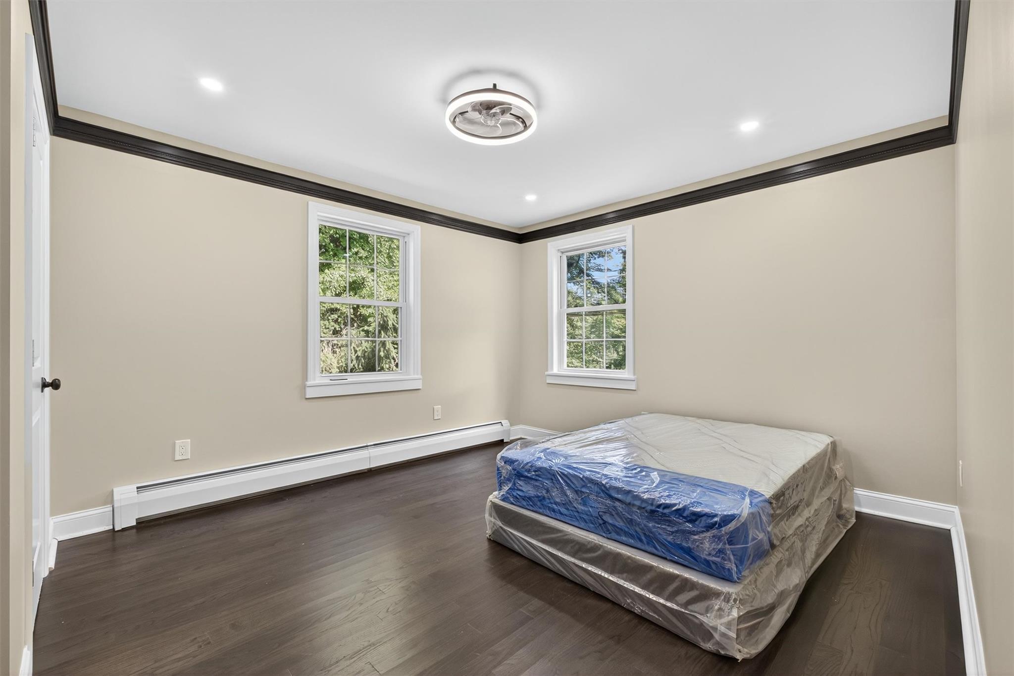 Single Family Residence in Hyde Park NY 104 S Quaker Lane 12.jpg