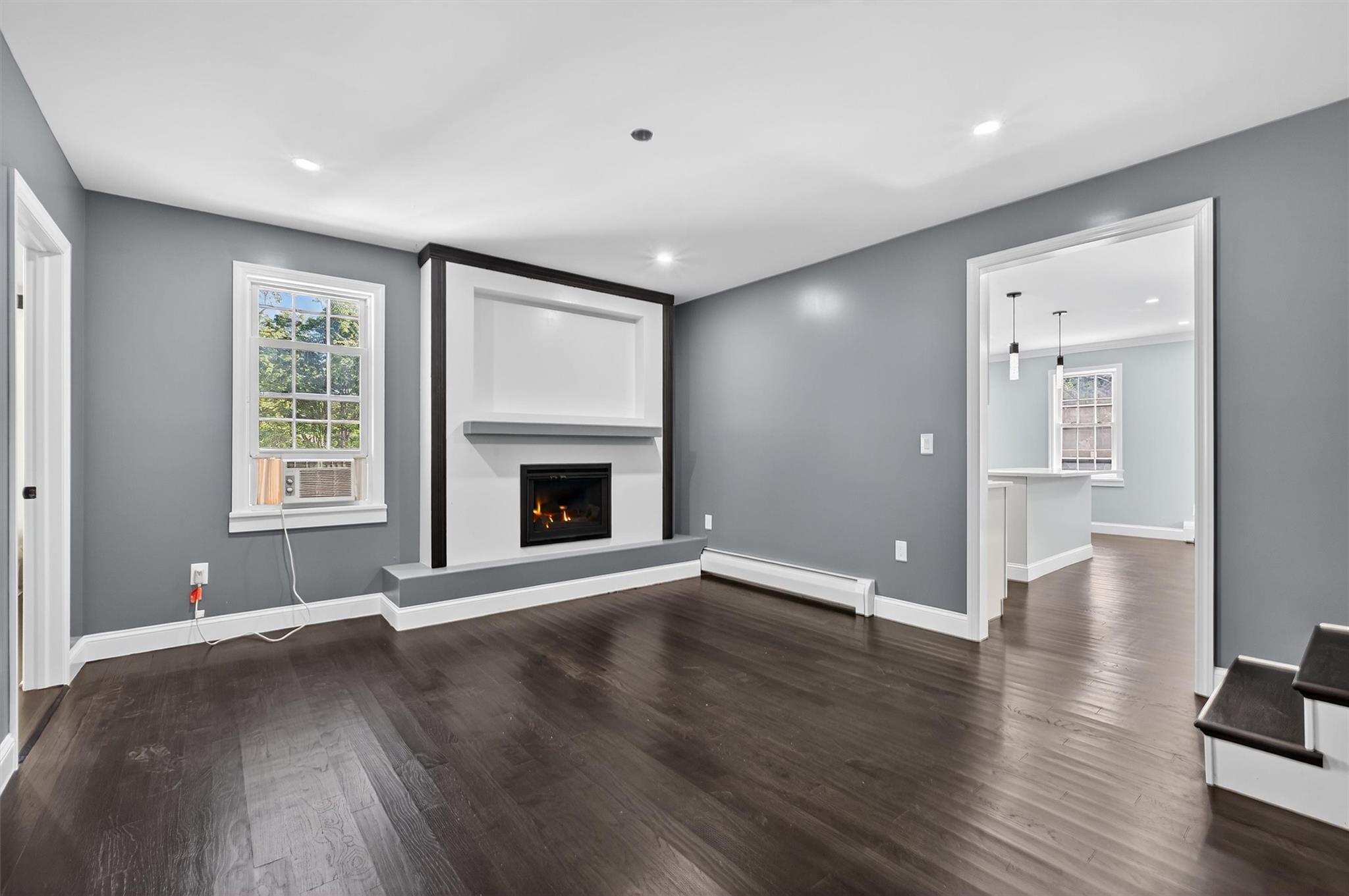 Single Family Residence in Hyde Park NY 104 S Quaker Lane 10.jpg