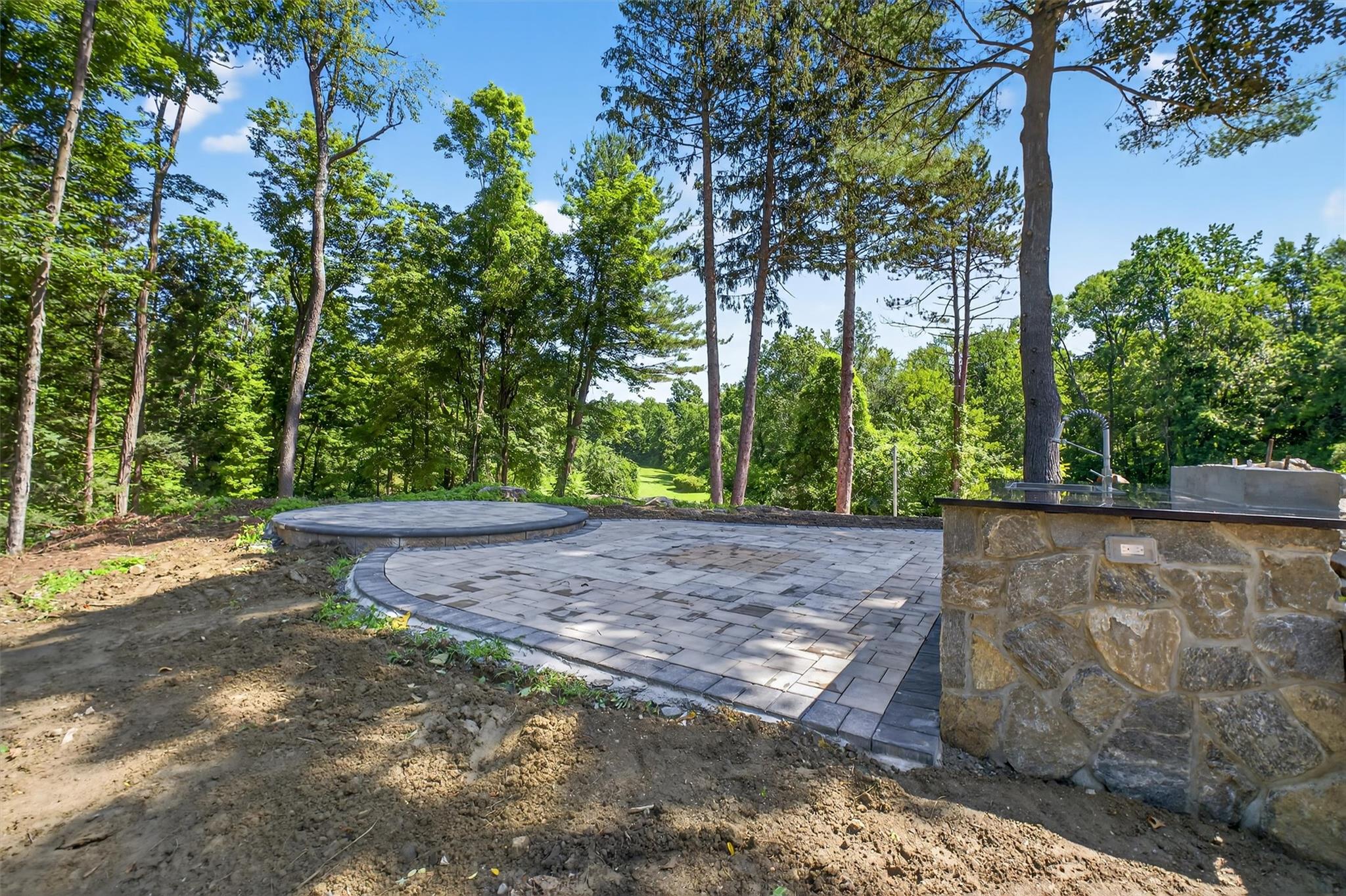 Single Family Residence in Hyde Park NY 104 S Quaker Lane 21.jpg