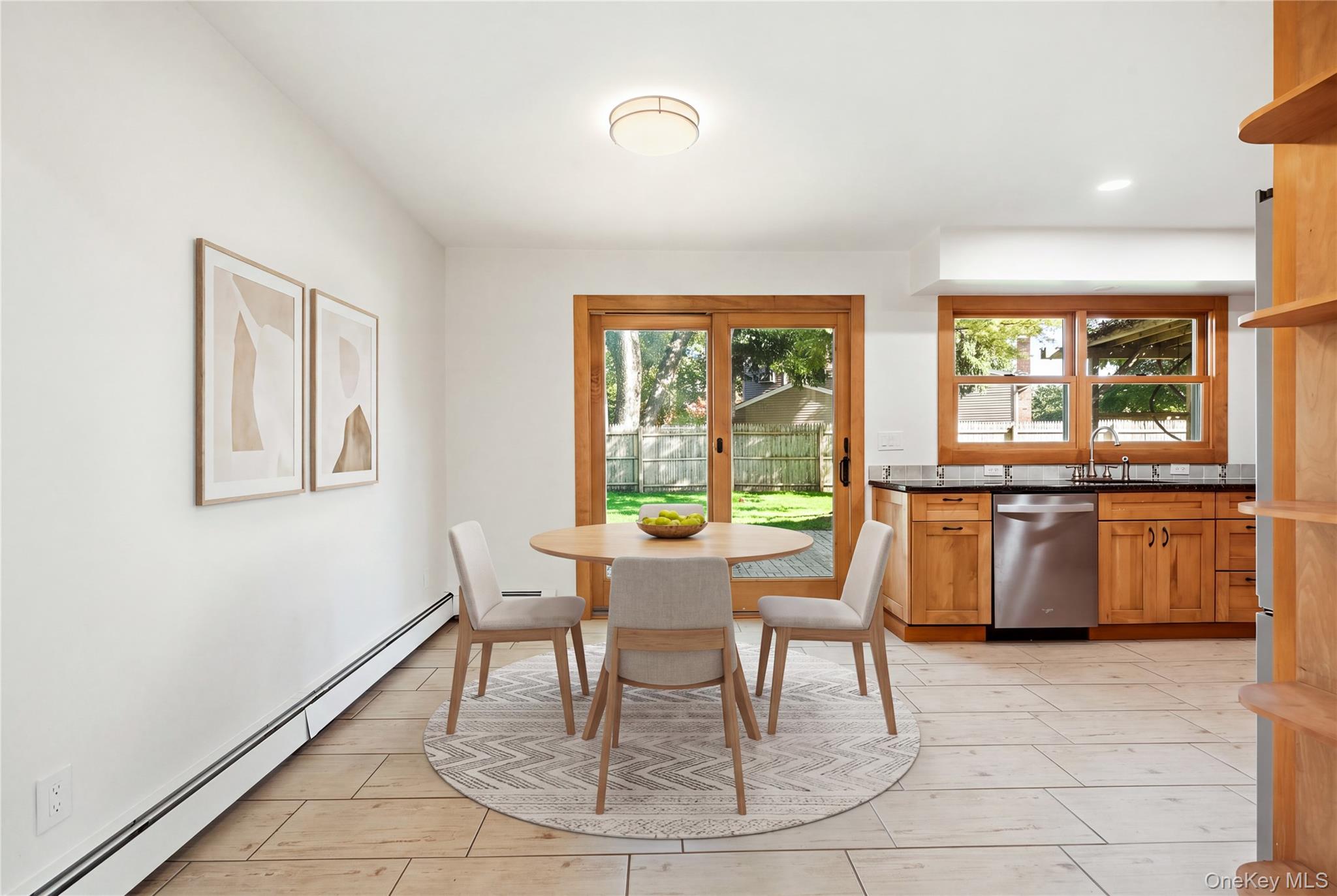23 Dave Ln, South Setauket, NY 11720 photo