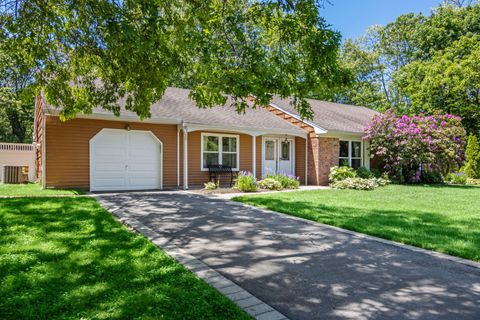 Single Family Residence in Stony Brook NY 25 Annandale Road.jpg