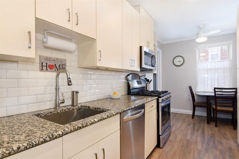 Stock Cooperative in Bronxville NY 2 Alden Place #2C.jpg
