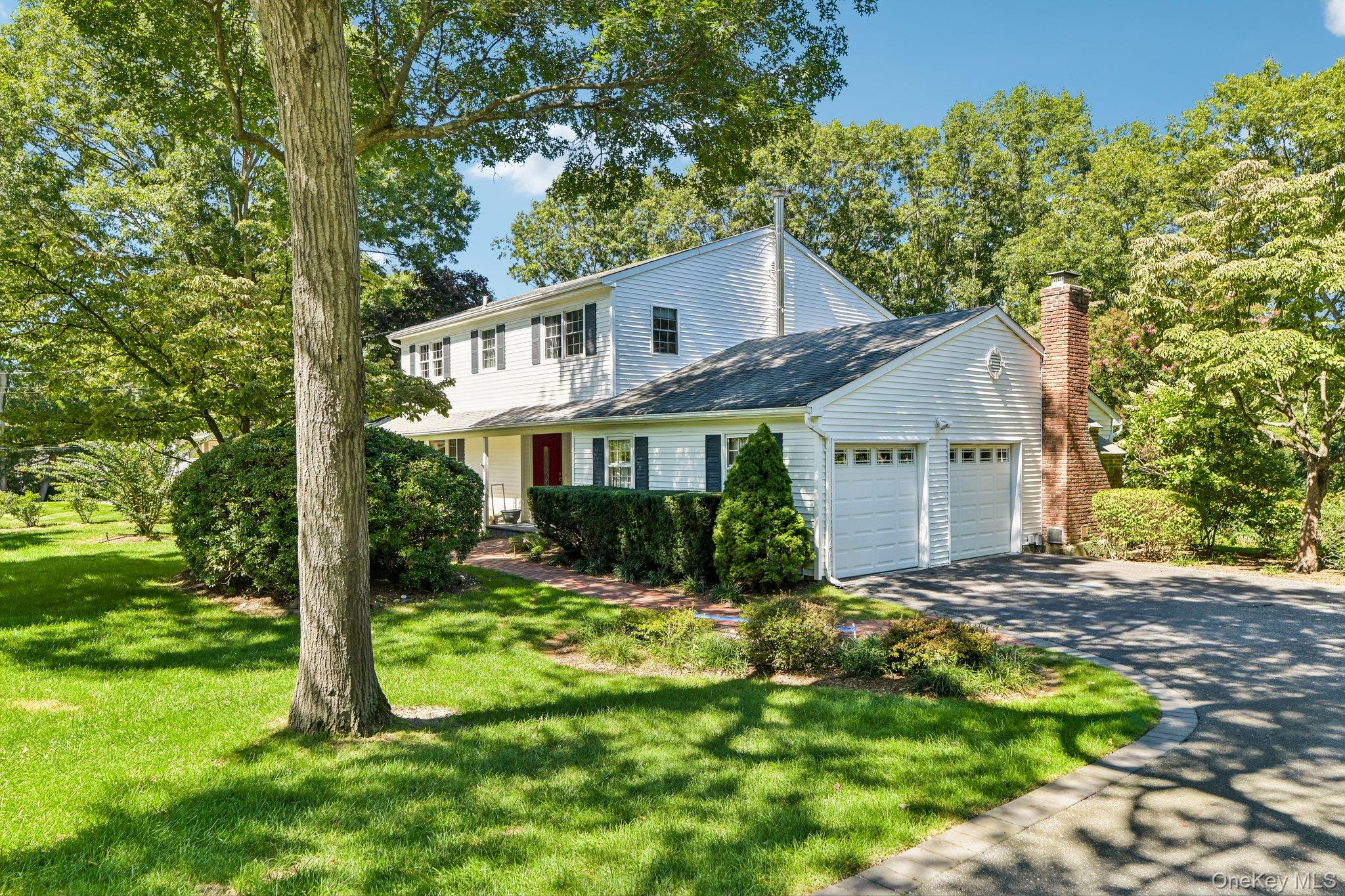 15 Fox Rd, East Setauket, NY 11733 photo