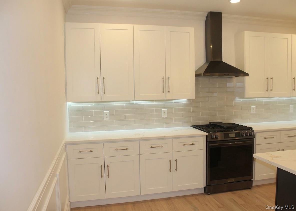 66 Euclid Ave, Massapequa, NY 11758 photo