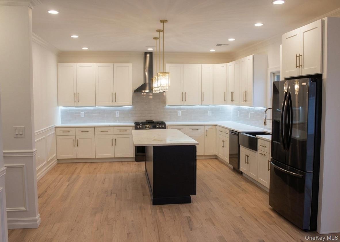 66 Euclid Ave, Massapequa, NY 11758 photo
