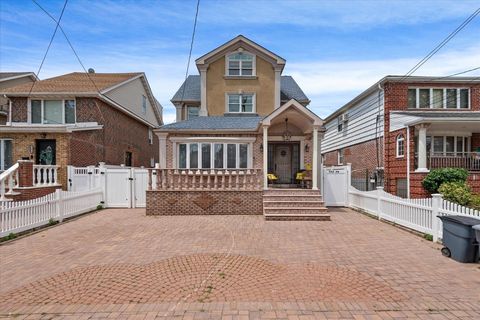 Single Family Residence in Howard Beach NY 156-24 101st Street.jpg
