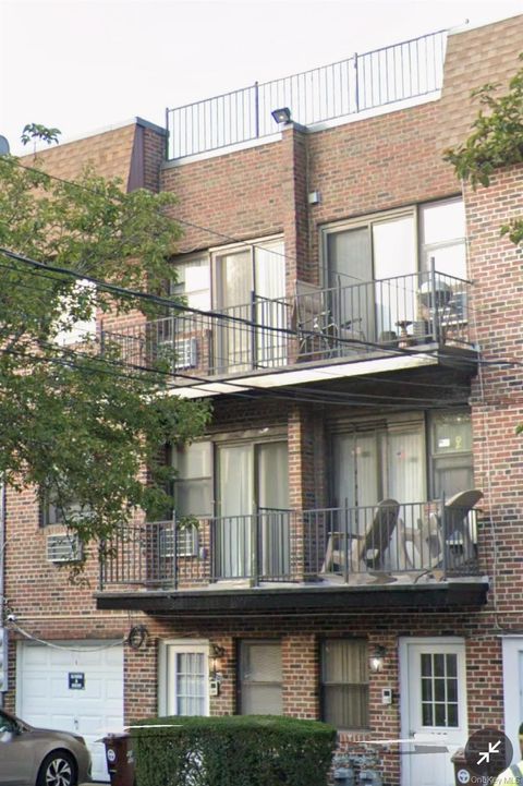 Condominium in Bronx NY 279 Buttrick Avenue #3.jpg