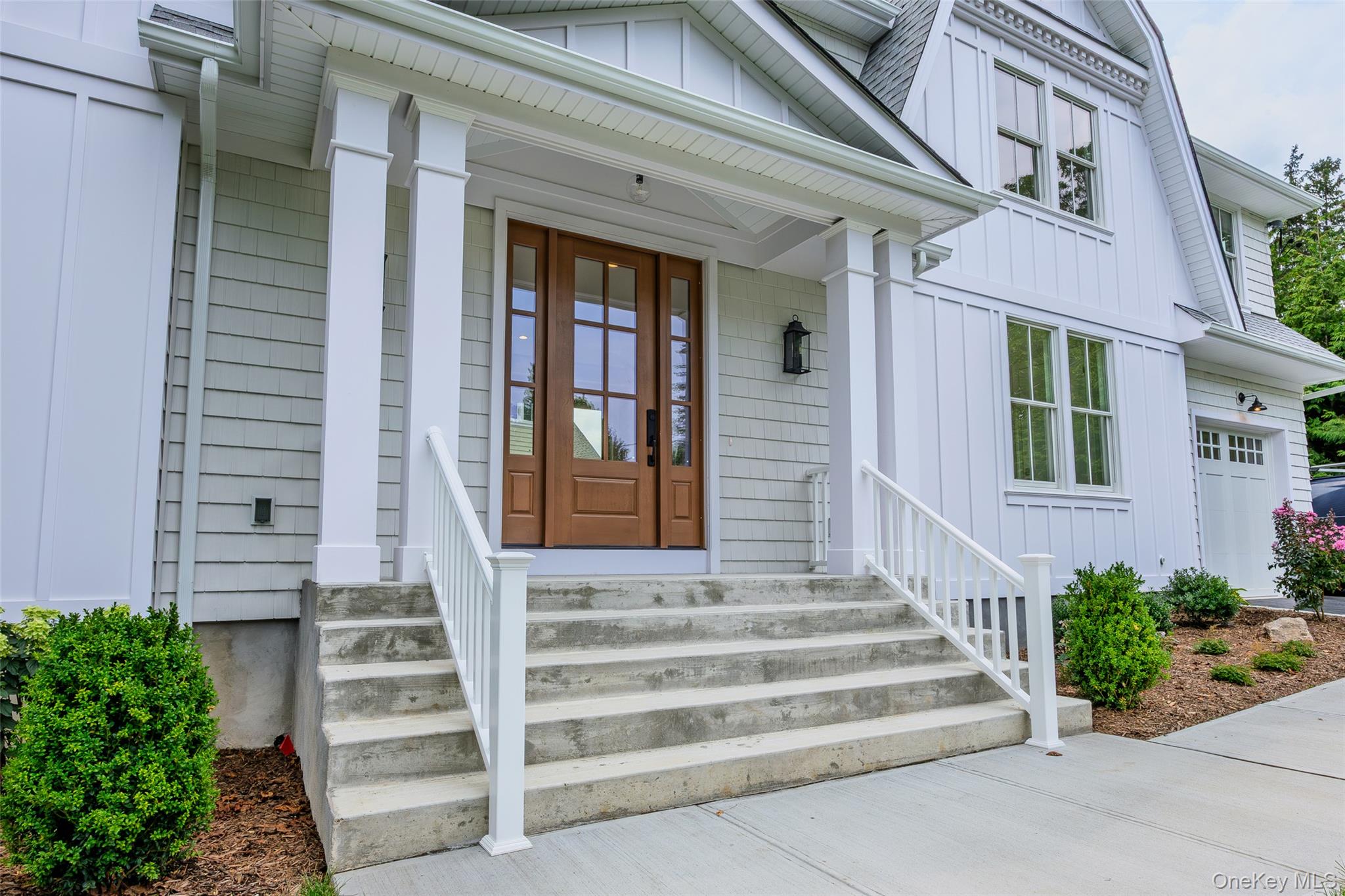28 Alsace Pl, Northport, NY 11768 photo
