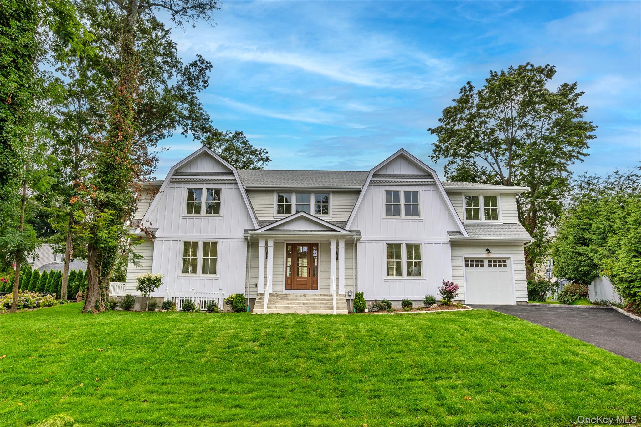 28 Alsace Pl, Northport, NY 11768