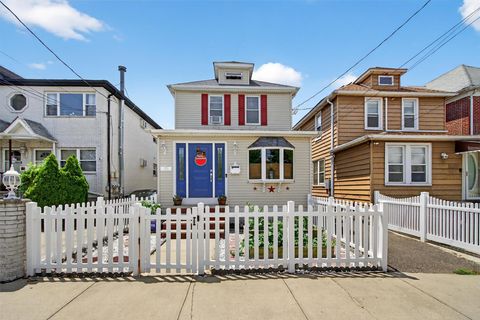 Single Family Residence in Bronx NY 829 Logan Avenue.jpg