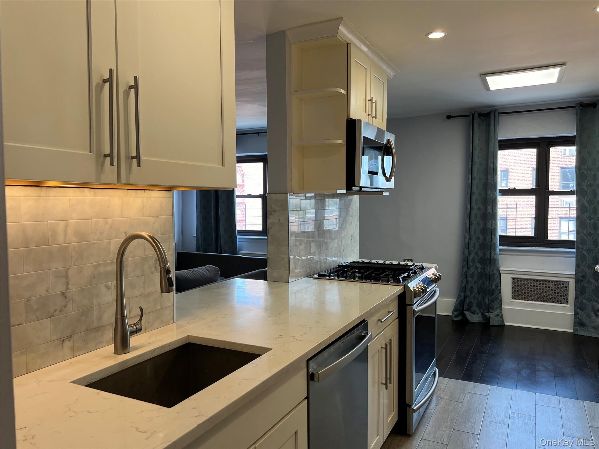 57 10 Junction Blvd #5 C, Elmhurst, NY 11373 photo