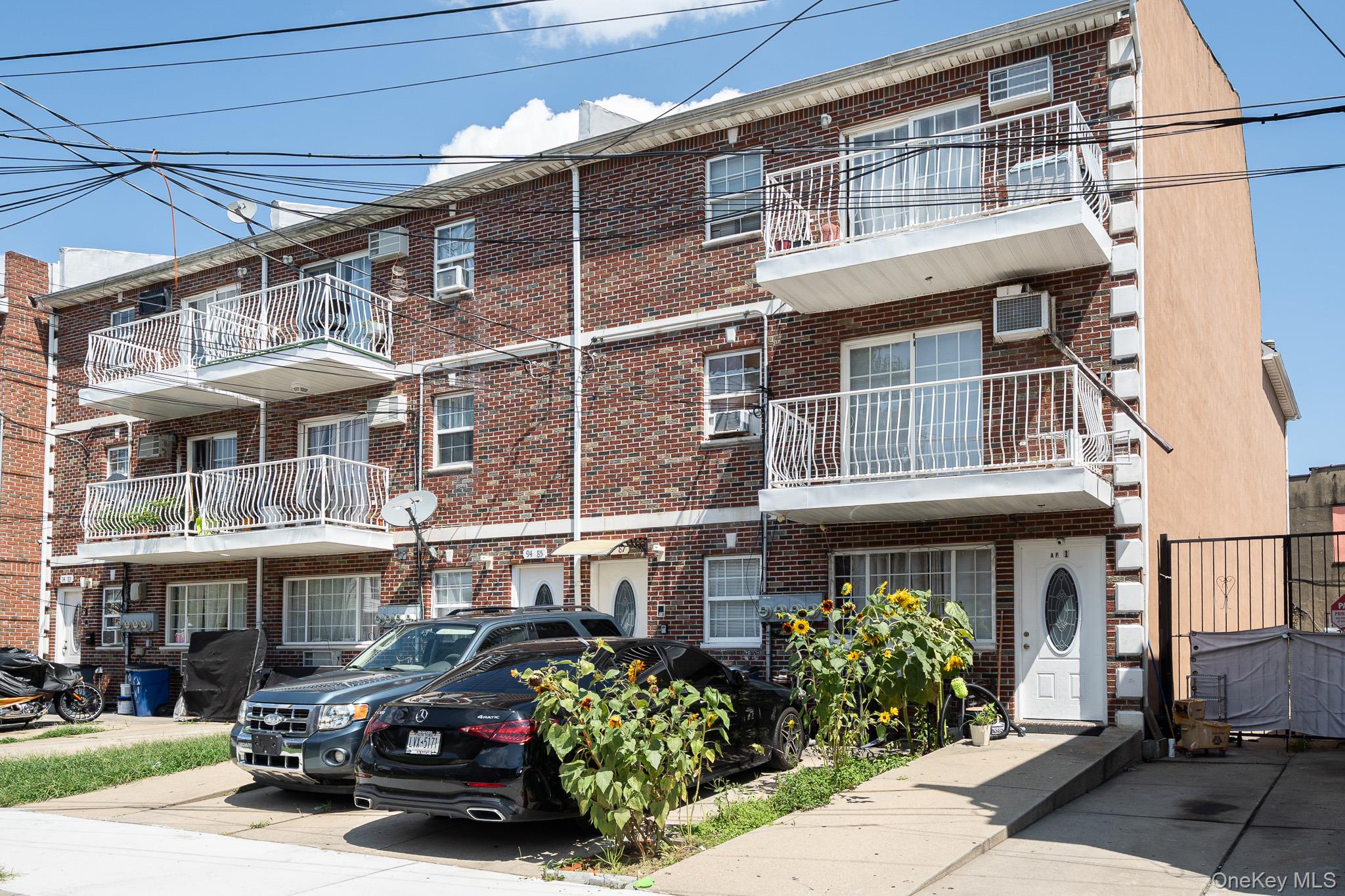9487 218th St, Queens Village, NY 11428 photo