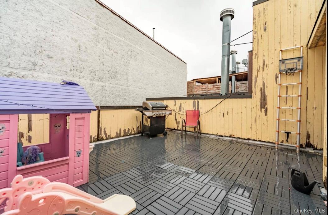 1496 Hicks St, Bronx, NY 10469 photo