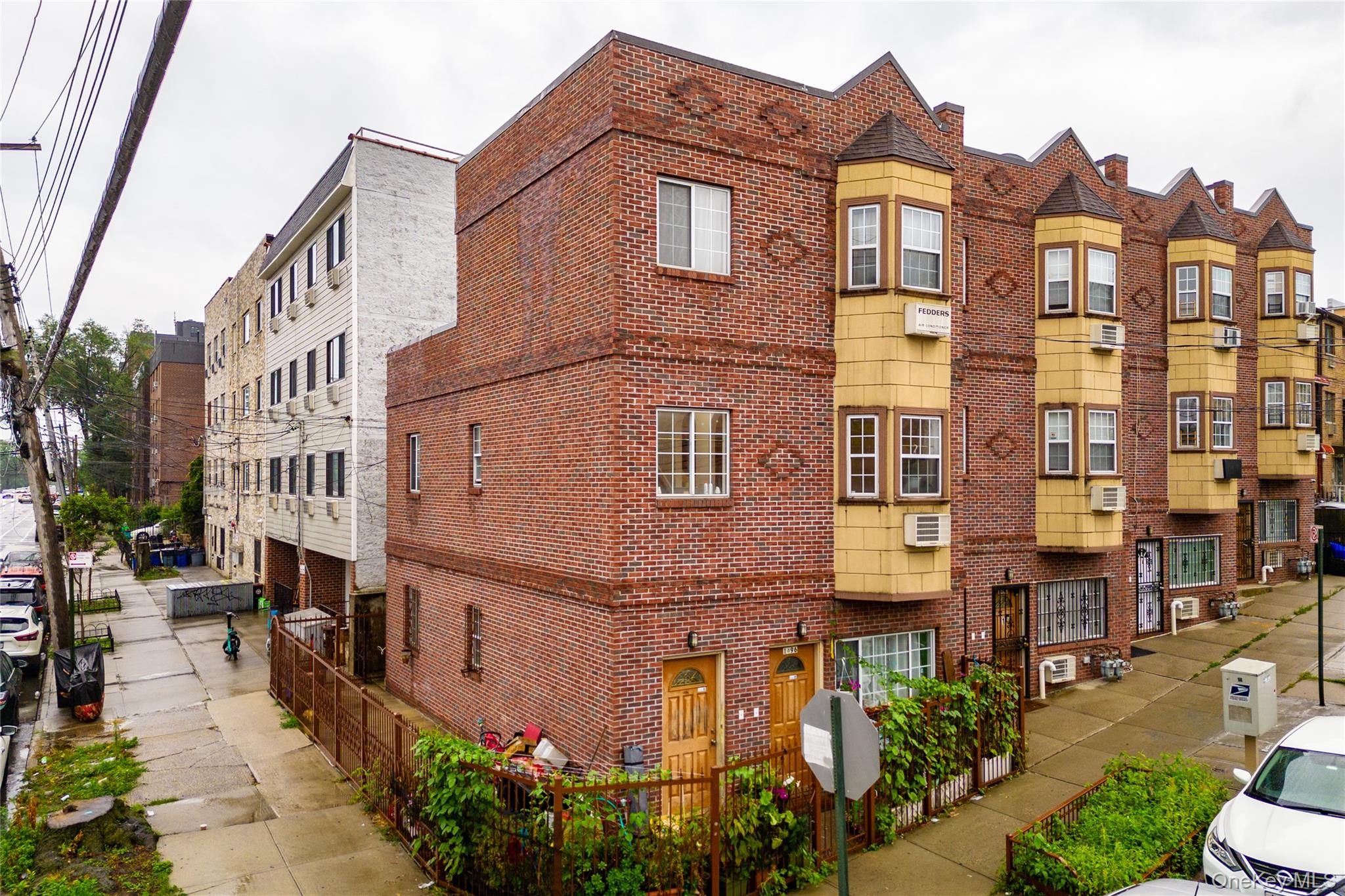 1496 Hicks St, Bronx, NY 10469