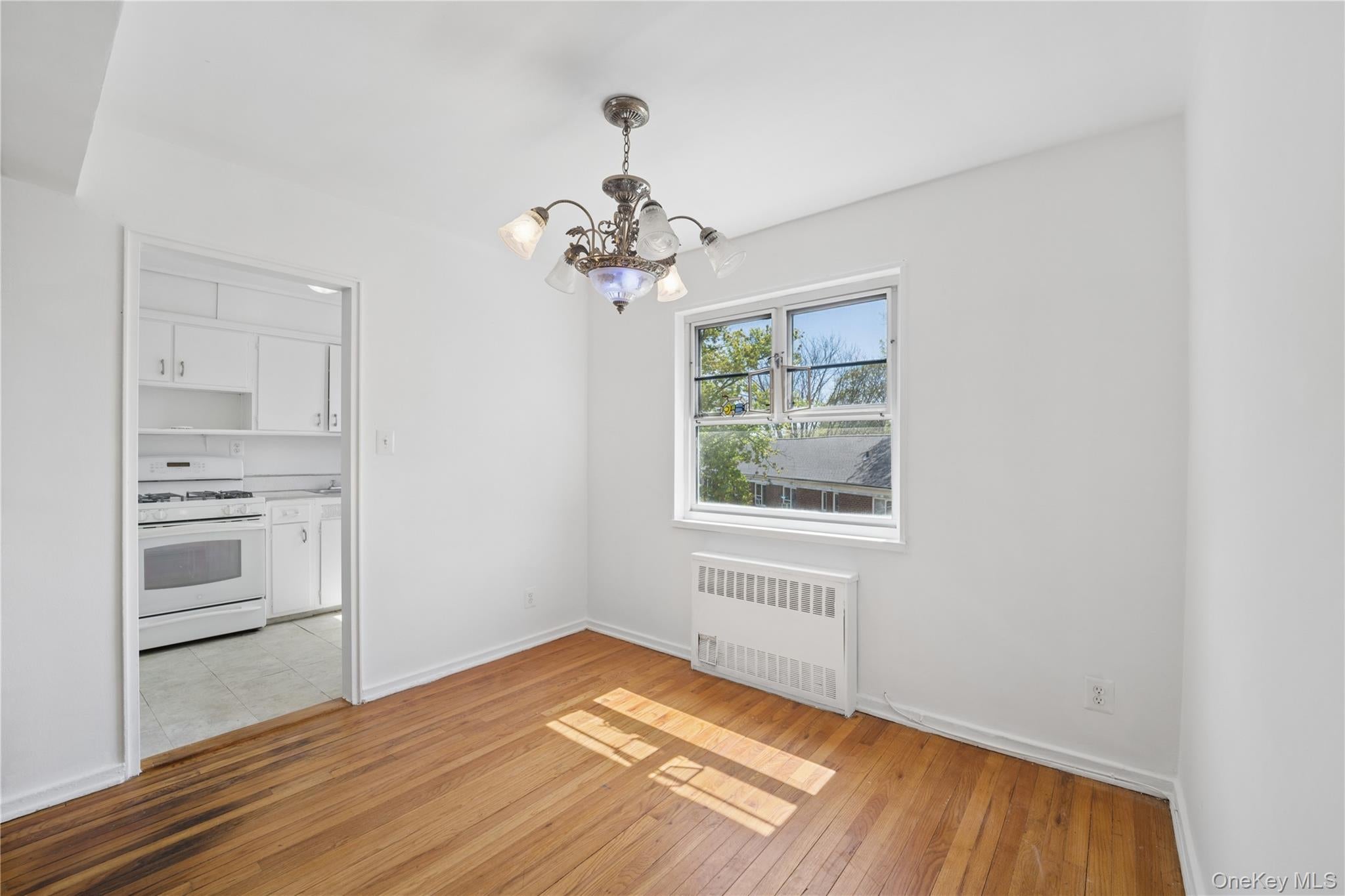 228 14 Stronghurst Ave #UPPER, Queens Village, NY 11427 photo