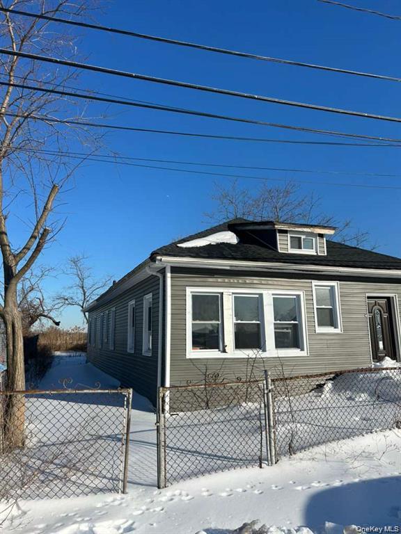 534 Beach 43 St, Far Rockaway, NY 11691