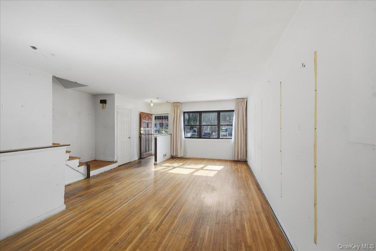 3310 Gunther Ave, Bronx, NY 10469 photo