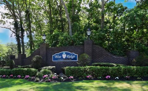 Condominium in Medford NY 186 Blue Ridge Drive.jpg