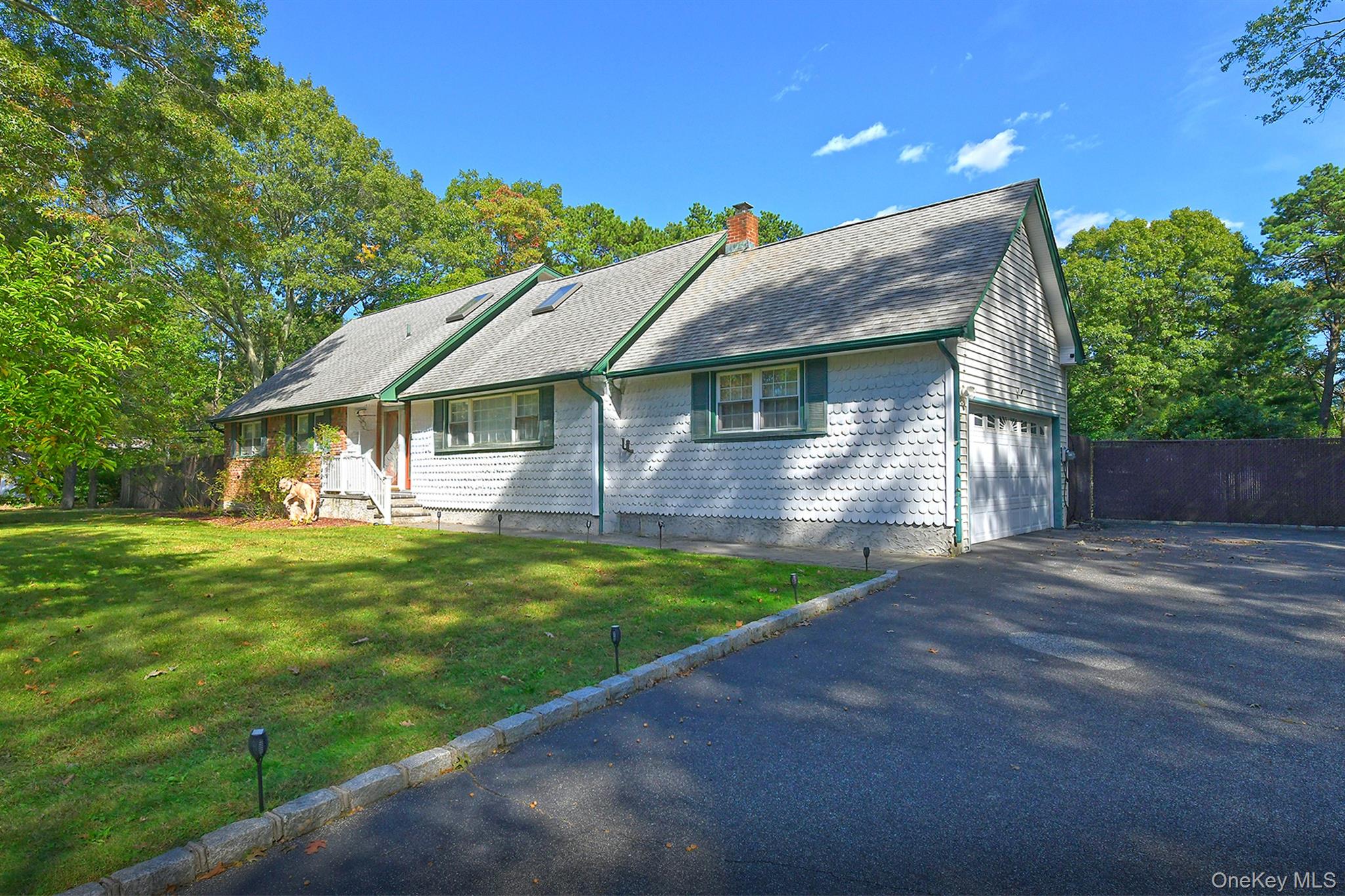 1 Millet St, Dix Hills, NY 11746 photo