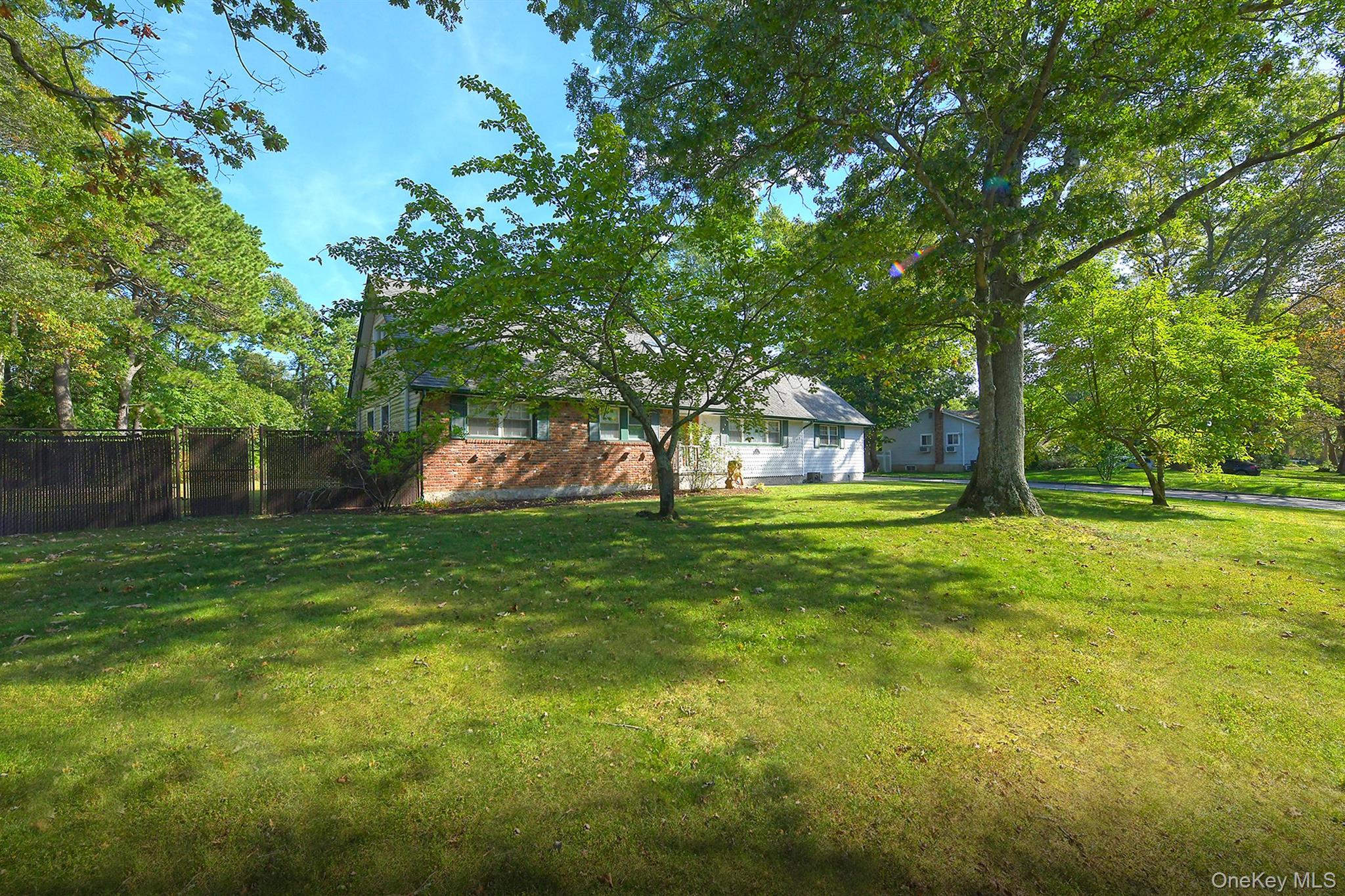 1 Millet St, Dix Hills, NY 11746 photo
