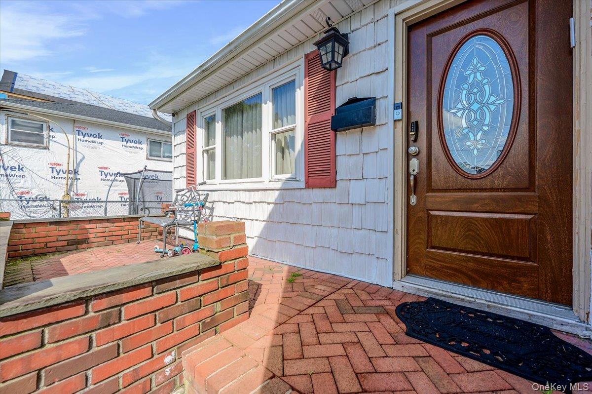 30 Cheshire Rd, Inwood, NY 11096 photo