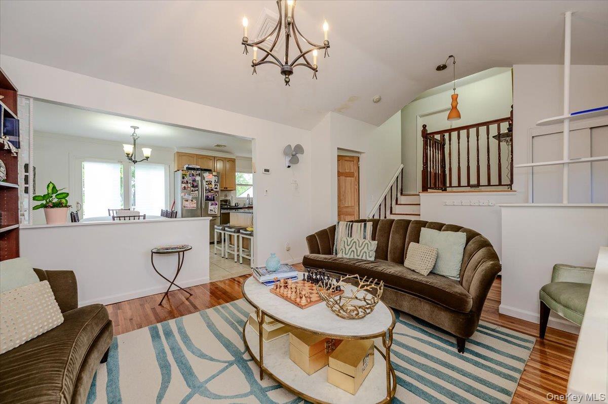 30 Cheshire Rd, Inwood, NY 11096 photo