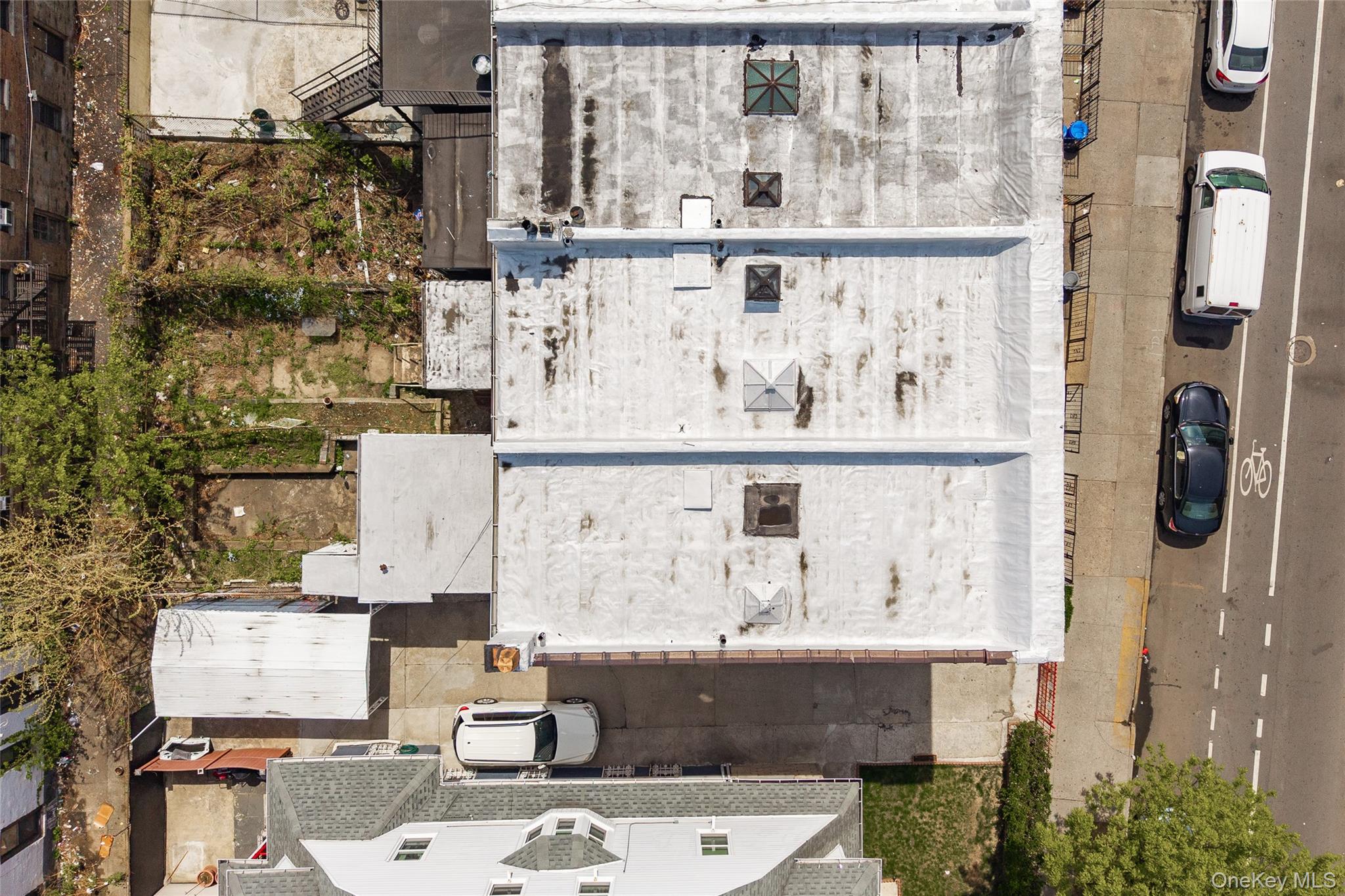 2410 Grand Ave, Bronx, NY 10468 photo