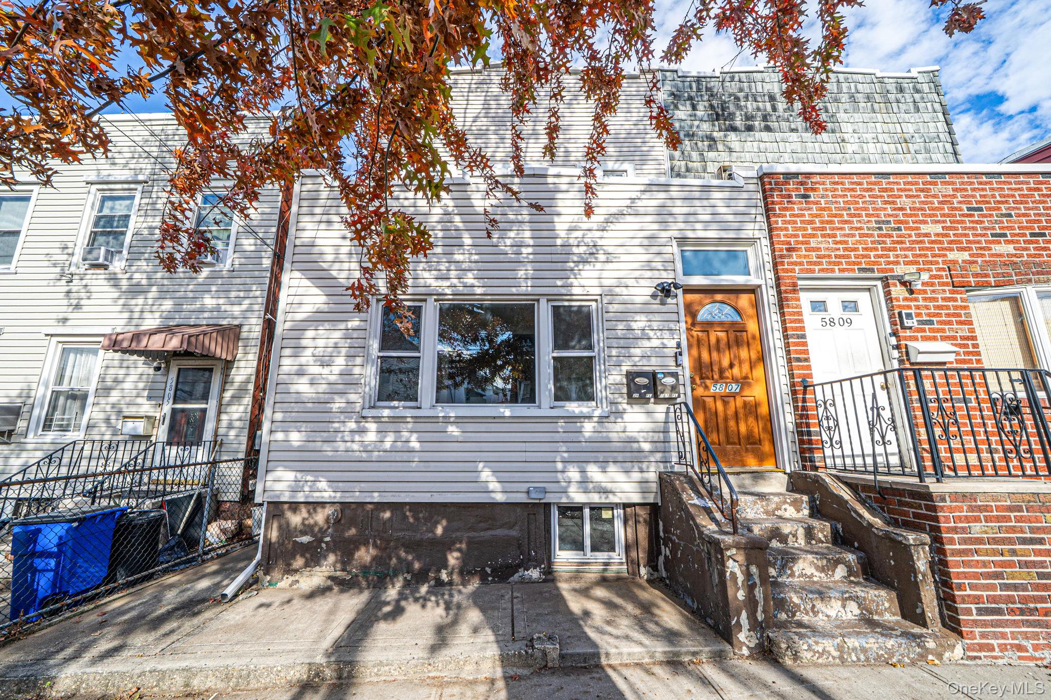 5807 Maspeth Ave, Maspeth, NY 11378