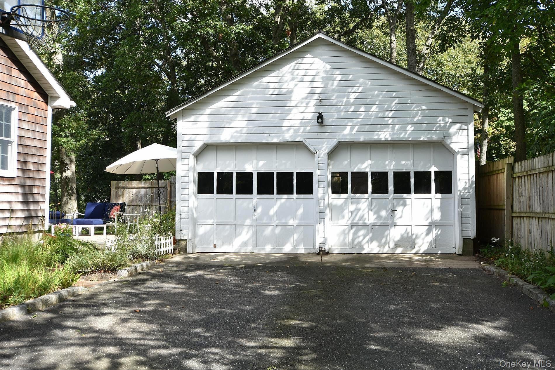 11 Urbans Rd, Sound Beach, NY 11789 photo
