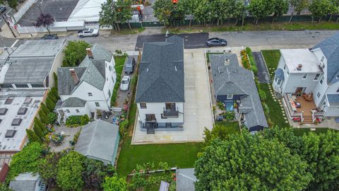Duplex in Bronx NY 119 Rochelle Streets 28.jpg