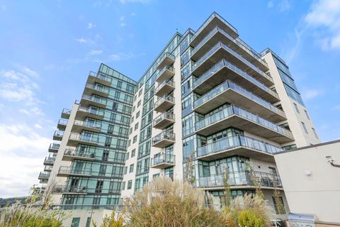 Condominium in Yonkers NY 701 Ridge Hill Boulevard #PHF.jpg
