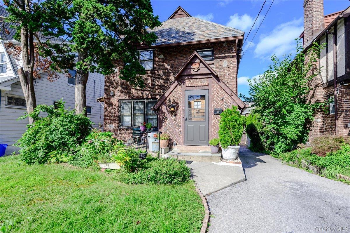 631 Kimball Ave, Yonkers, NY 10704
