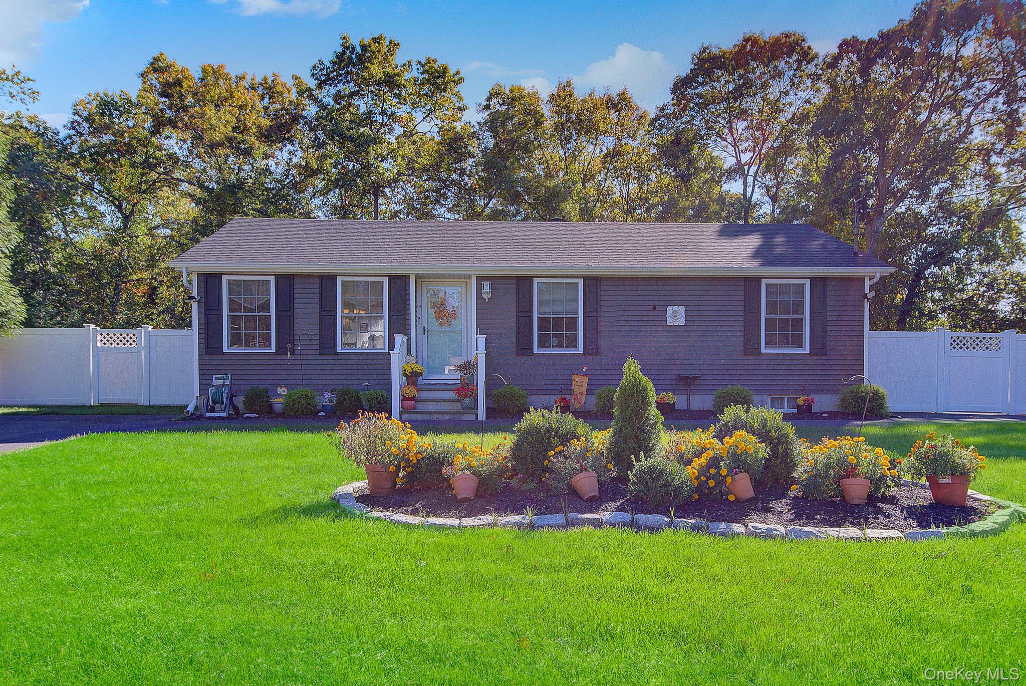 204 Pacific St, Port Jefferson, NY 11776