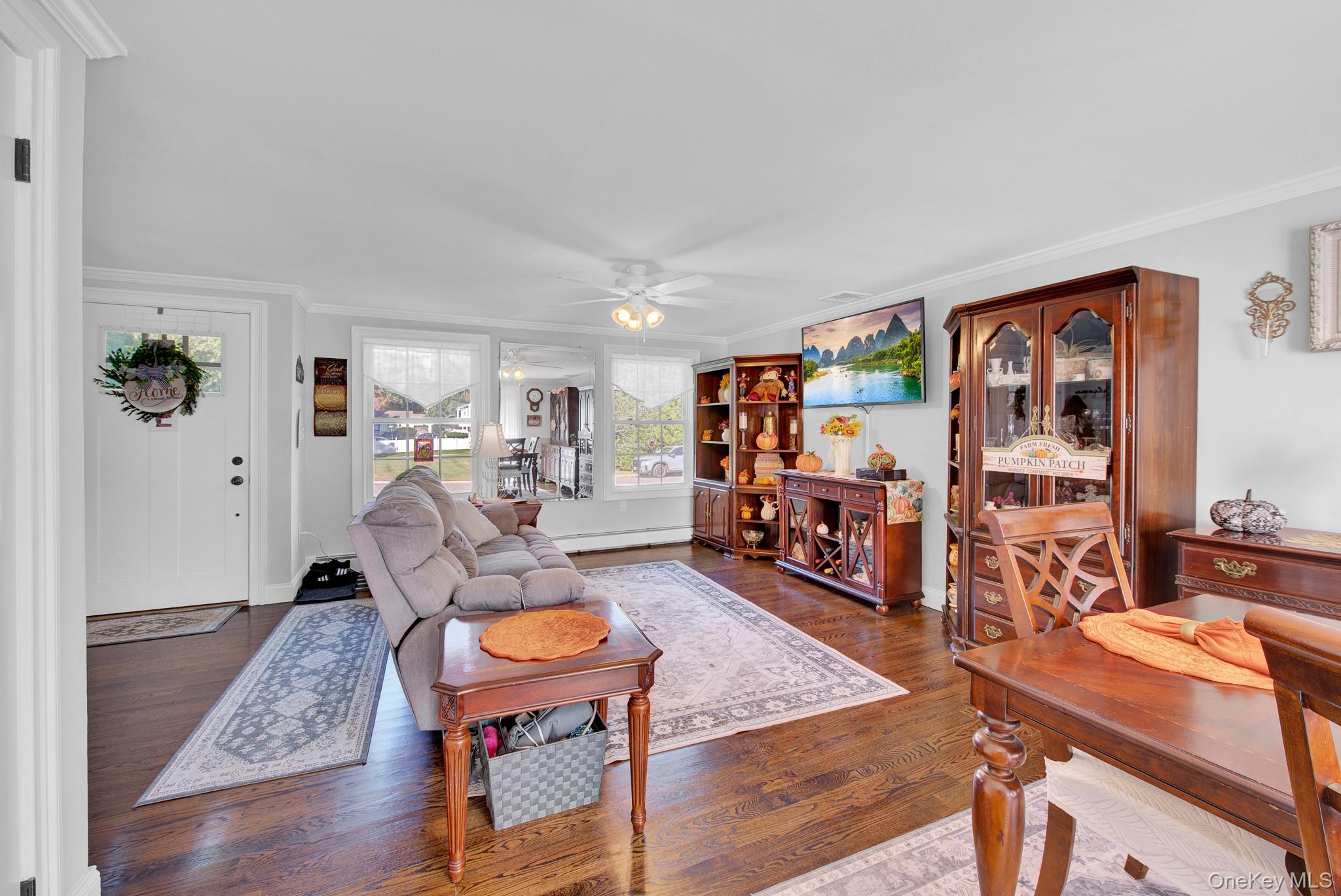 204 Pacific St, Port Jefferson, NY 11776 photo