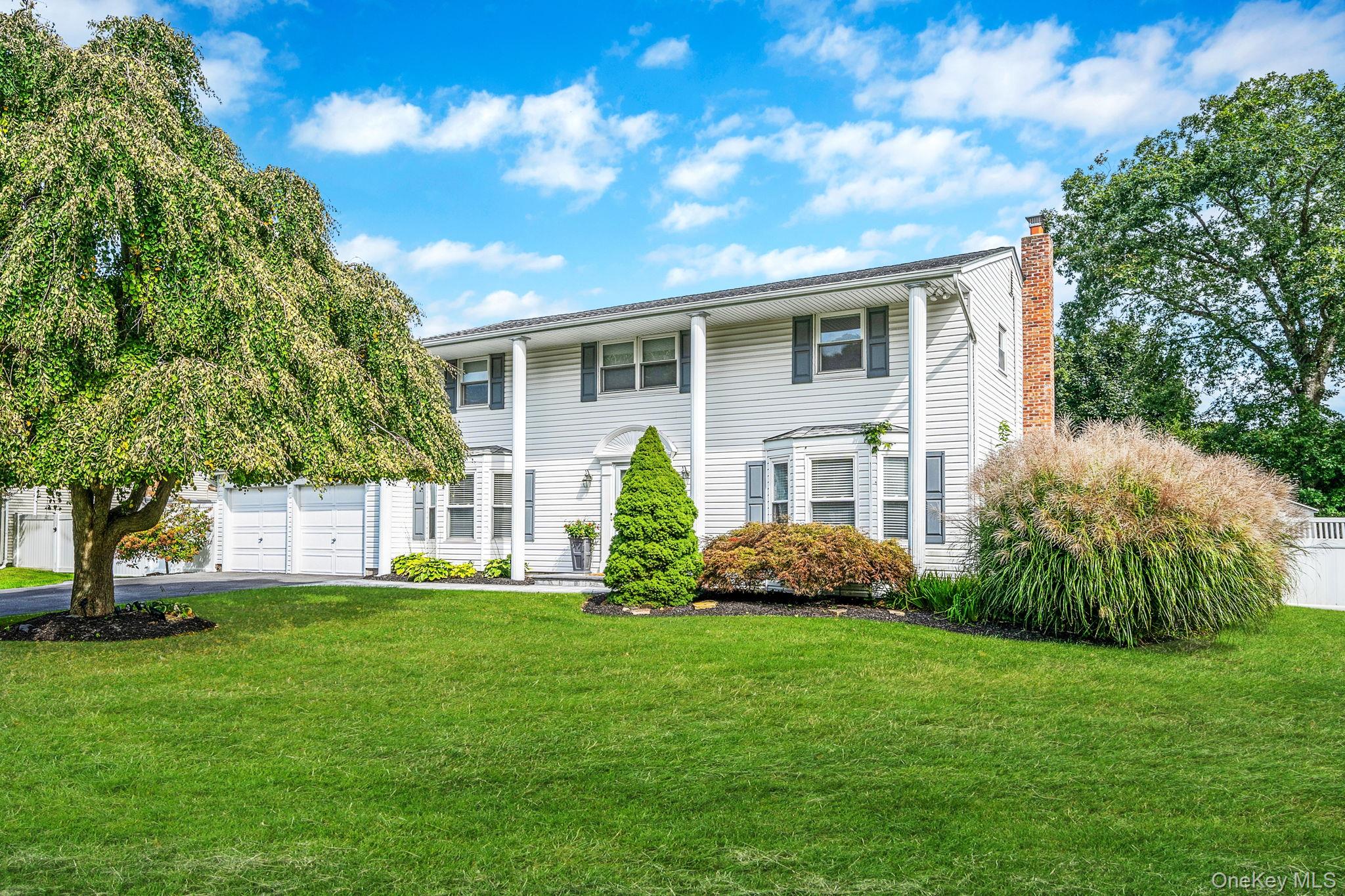 19 Pritchard Cres, Port Jefferson Station, NY 11776 photo