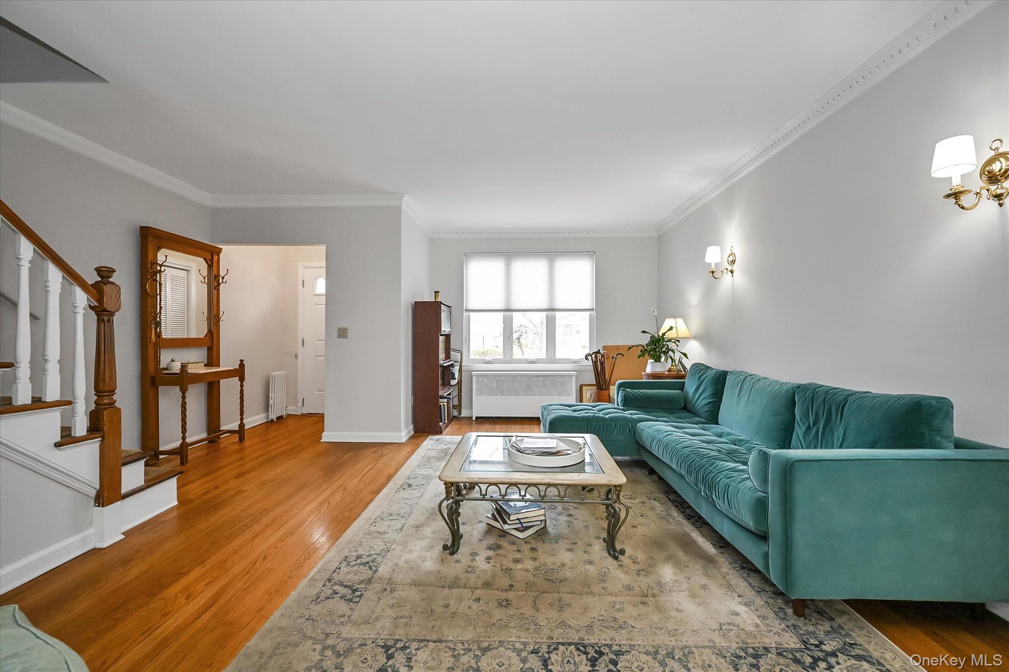 136 54 71st Rd, Kew Garden Hills, NY 11367 photo