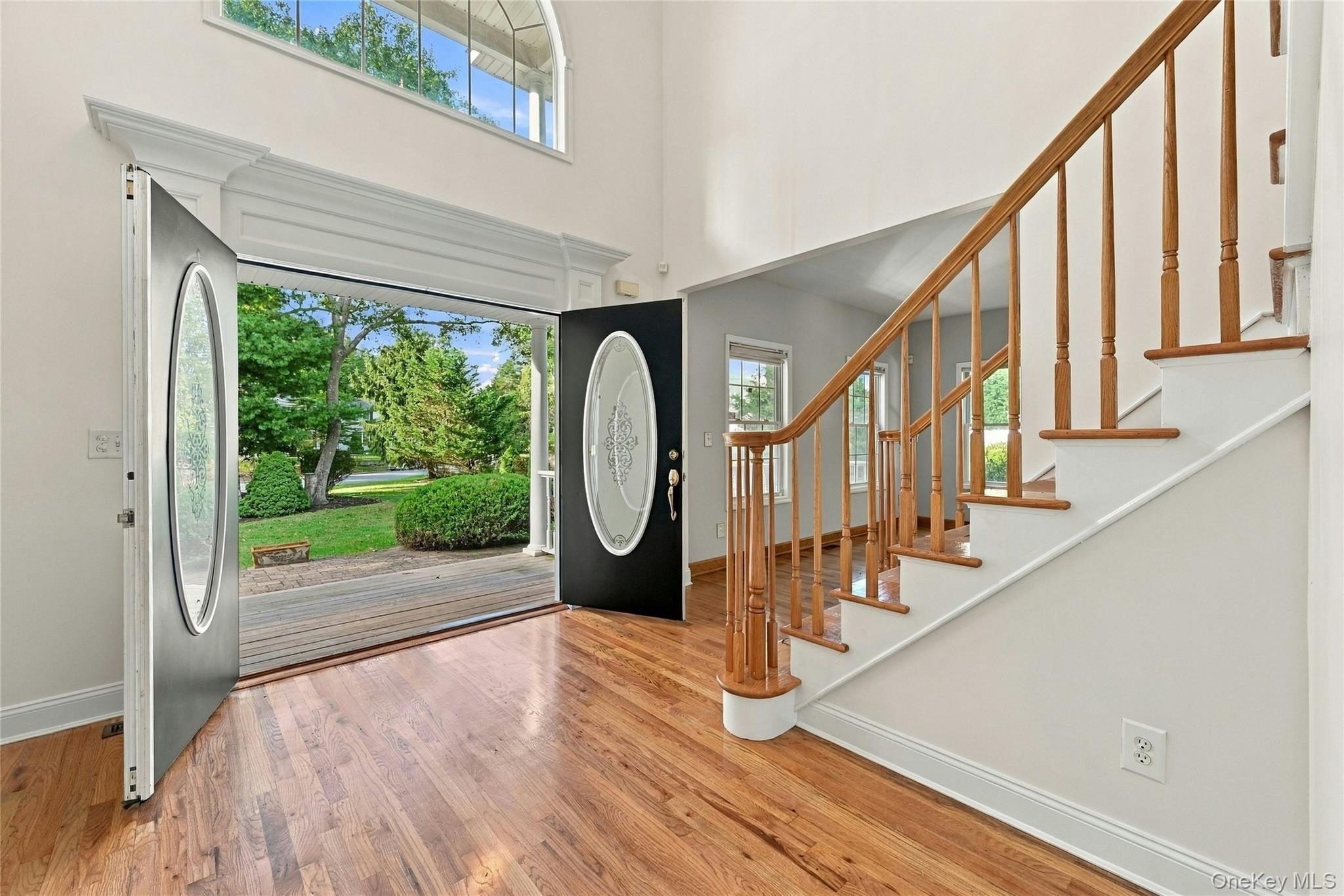 23 Moss Creek Ln, East Patchogue, NY 11772 photo