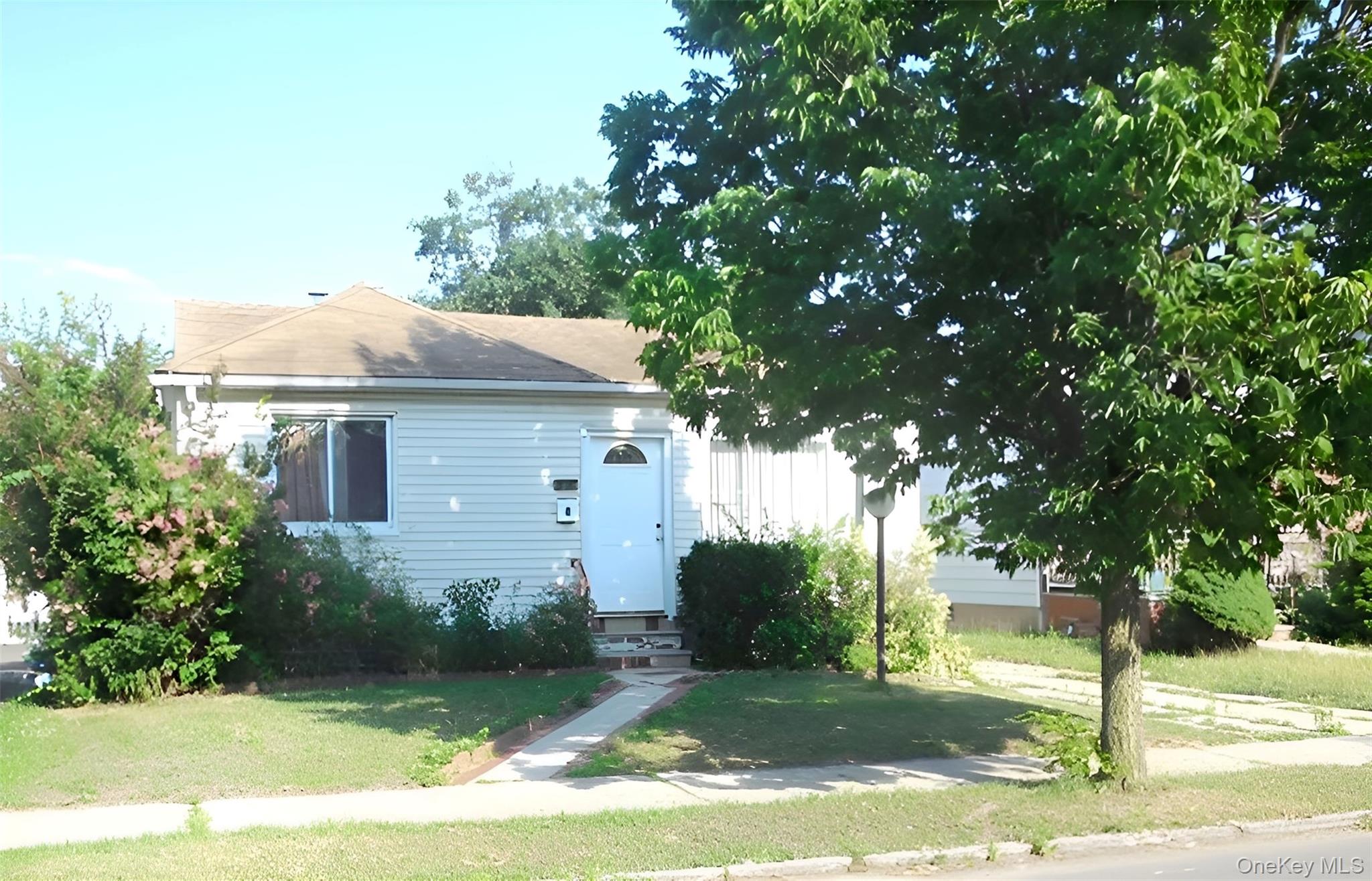 12137 237th St, Rosedale, NY 11422 photo