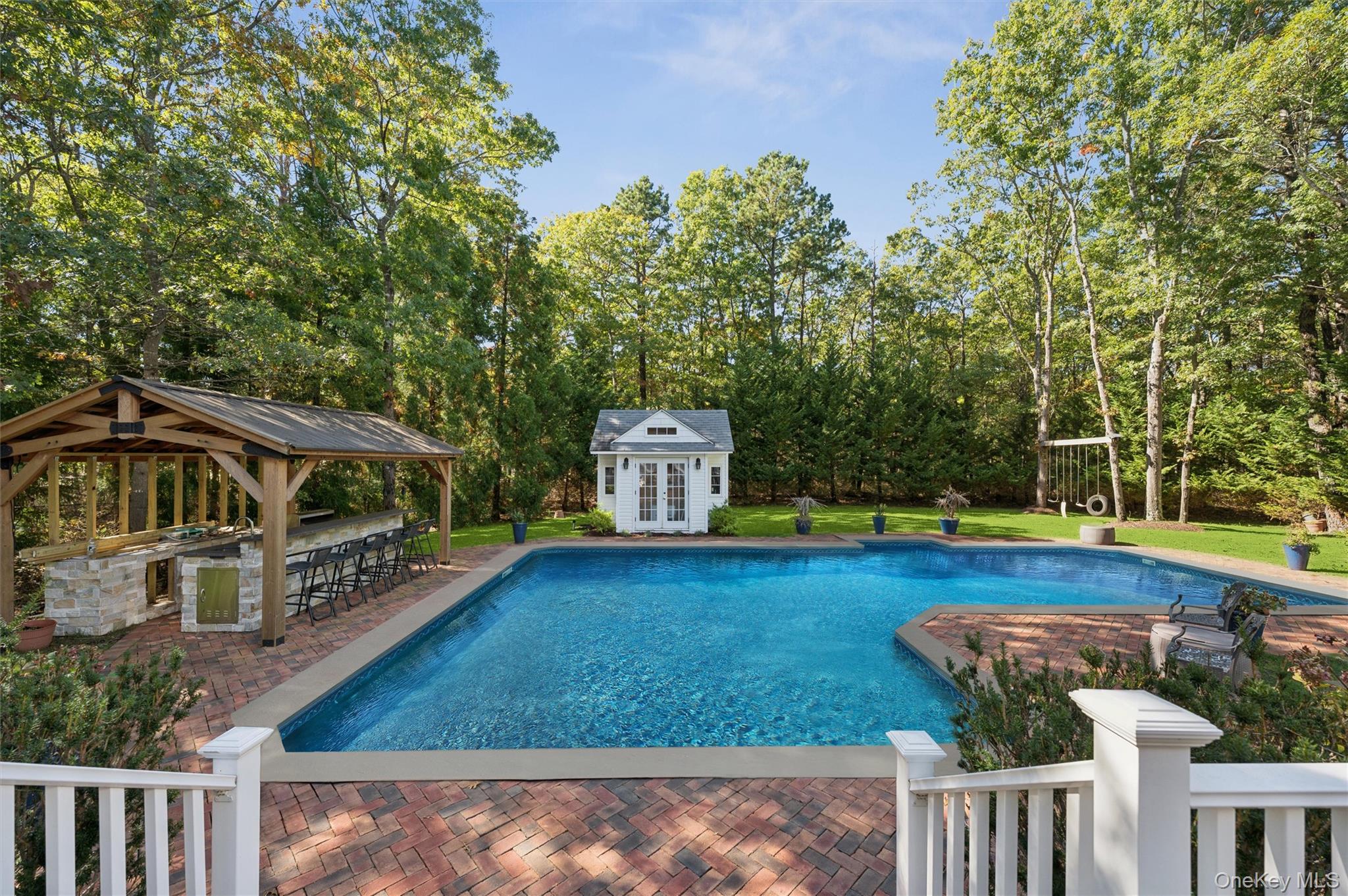 175 Clancy Rd, Manorville, NY 11949 photo