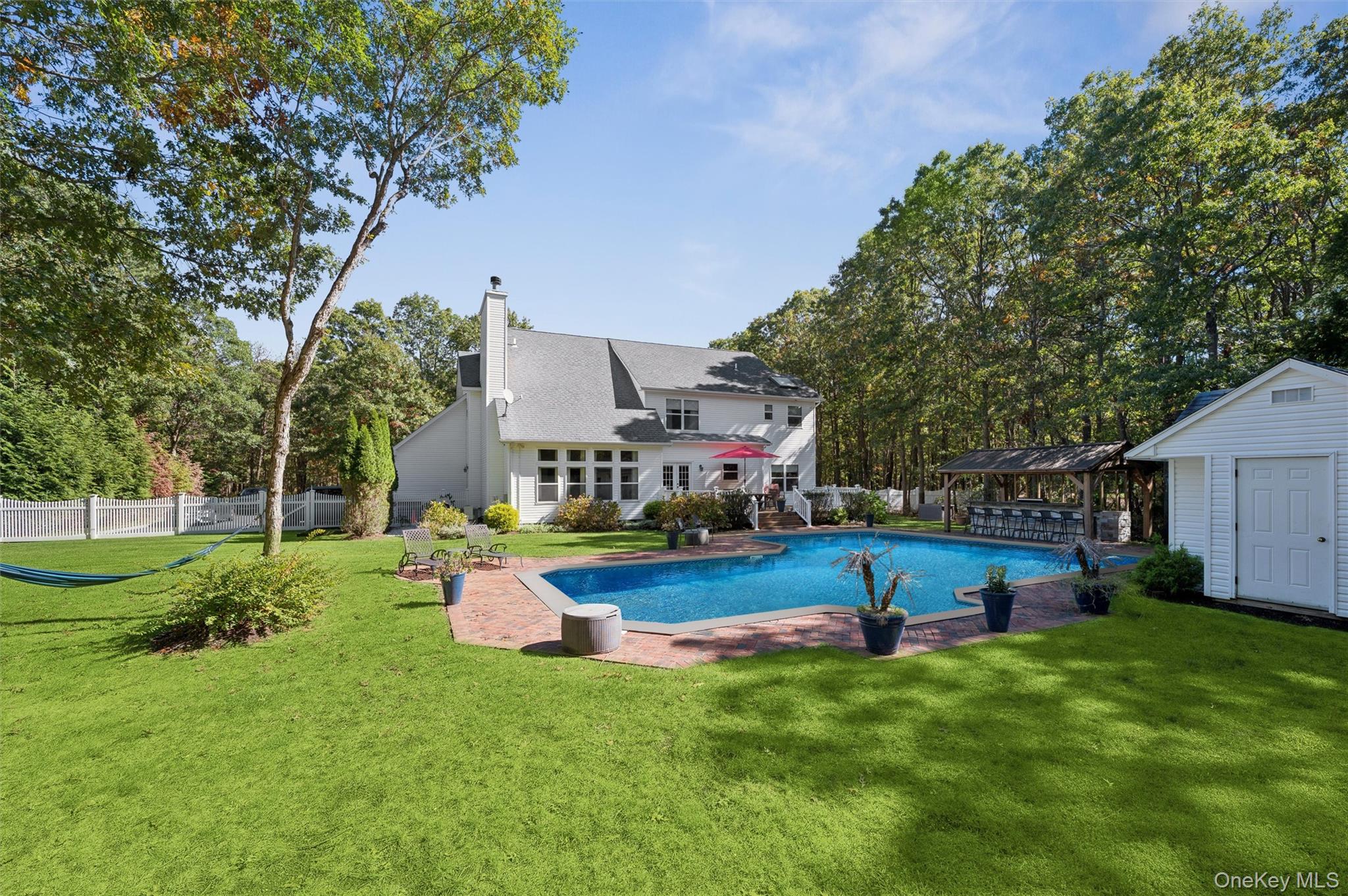 175 Clancy Rd, Manorville, NY 11949 photo