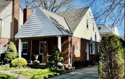 Single Family Residence in Forest Hills NY 108-30 67 Avenue Ave.jpg