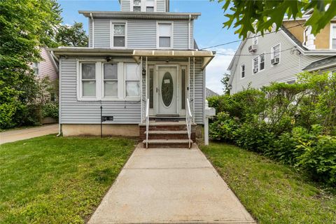 Single Family Residence in Addisleigh Park NY 114-18 175th Street.jpg