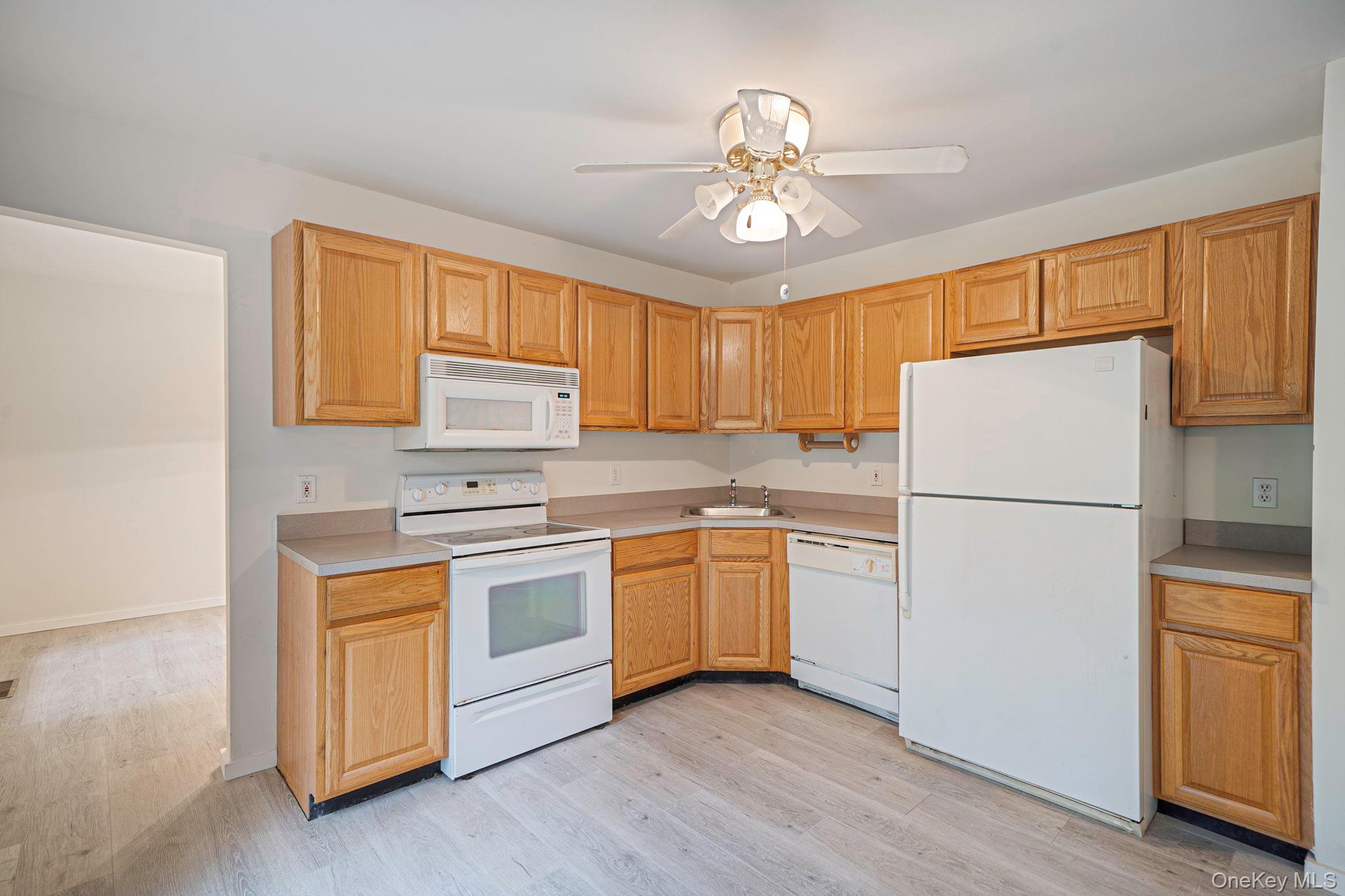 2 Community Rd, Coram, NY 11727 photo