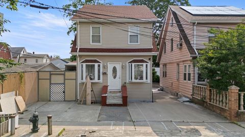 Single Family Residence in Jamaica NY 11416 James Court.jpg
