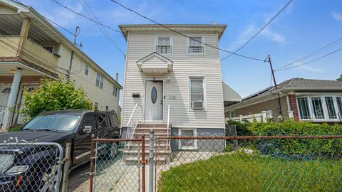 Single Family Residence in Jamaica NY 174 55 128th Avenue.jpg