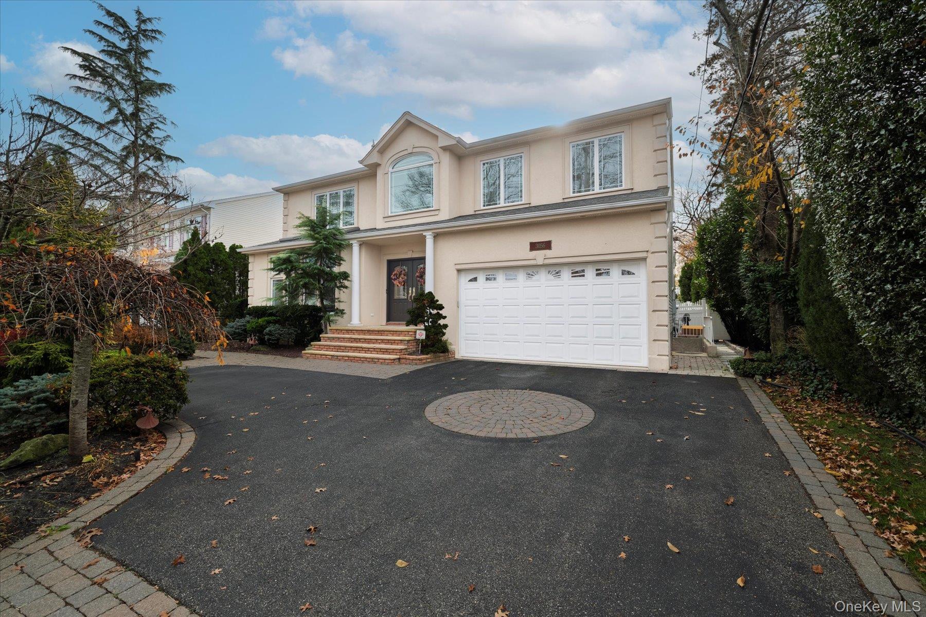 3056 Valentine Pl, Wantagh, NY 11793 photo